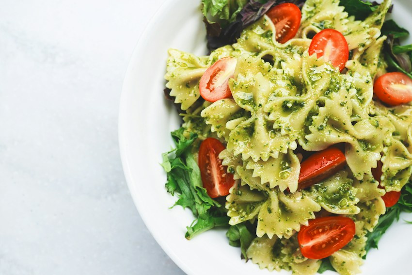 Fresh pasta with herbs and vegetables